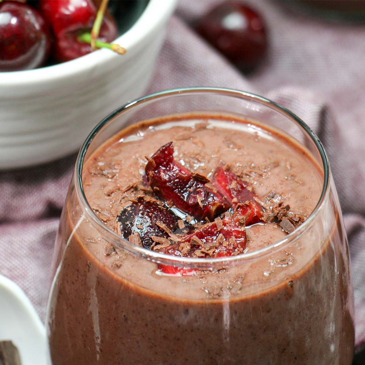 Black Forest Smoothie: Easy Vegan Chocolate Cherry Smoothie Recipe